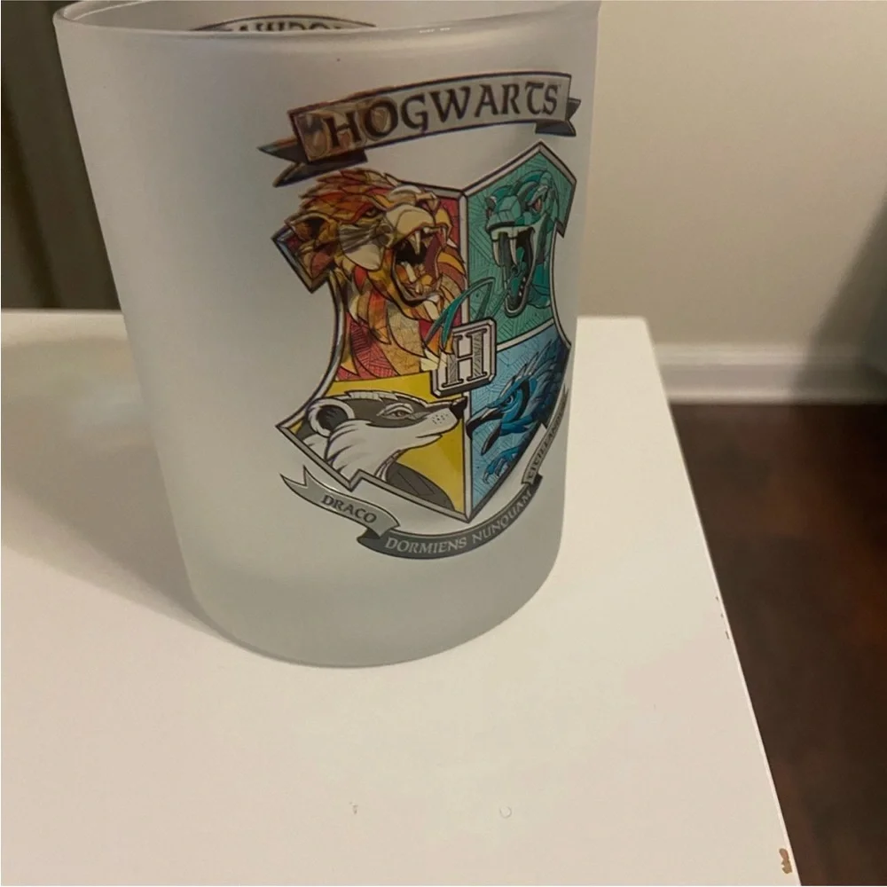 Hogwarts frosted glass‎